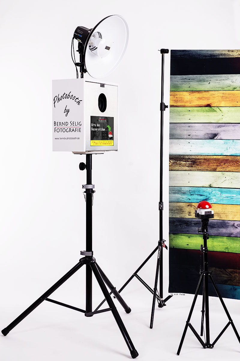 Photobooth, bestehend aus Fotobox, Buzzer & Hintergrund